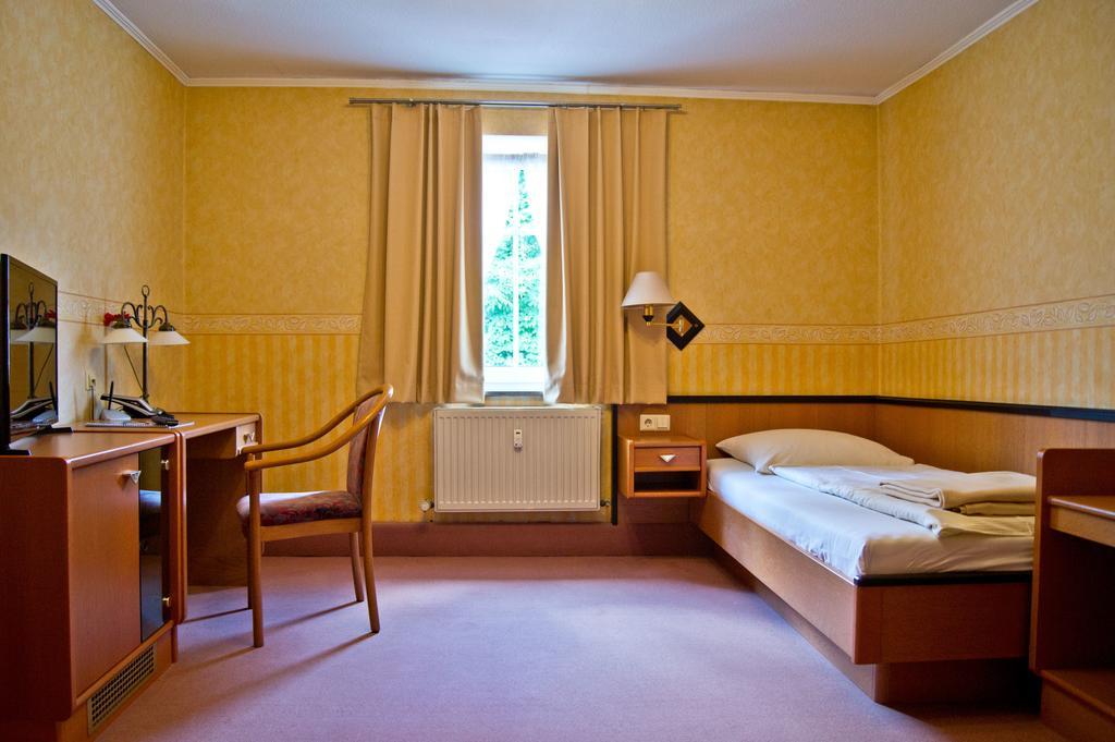 Hotel Garni Promenade Weißenhorn Extérieur photo