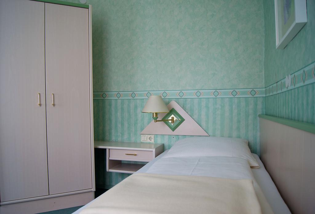 Hotel Garni Promenade Weißenhorn Extérieur photo